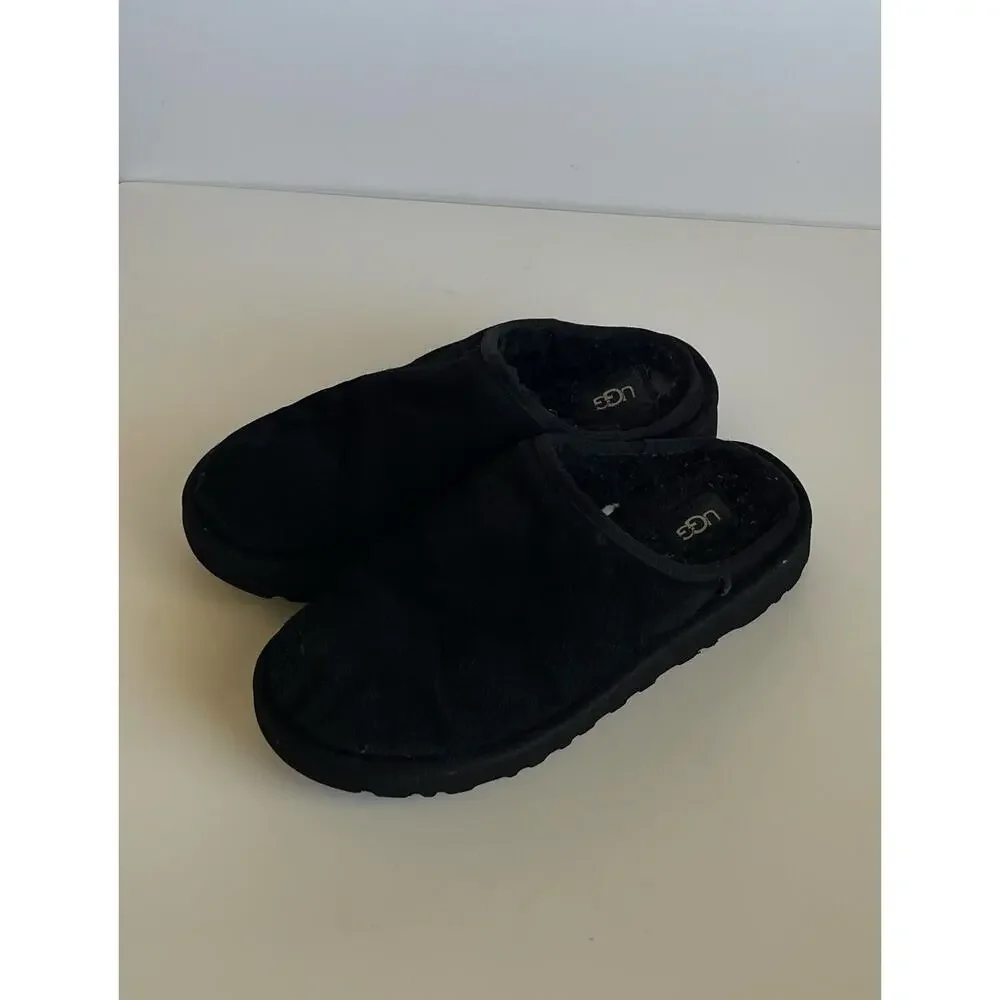UGG Classic Slip-On Men's Size 8 Slip On Suede Slippers
